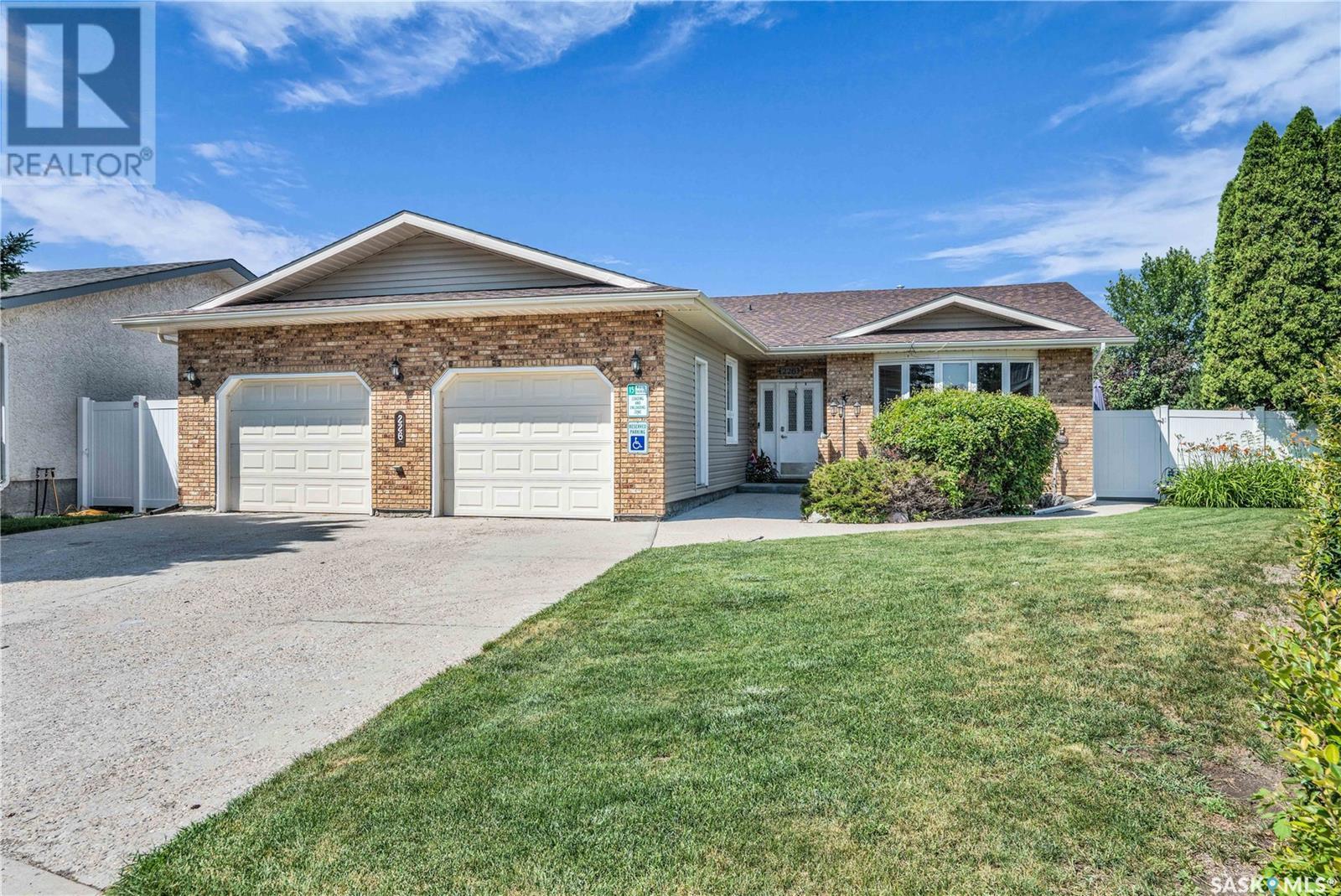 226 Hansen Drive, Regina, SK