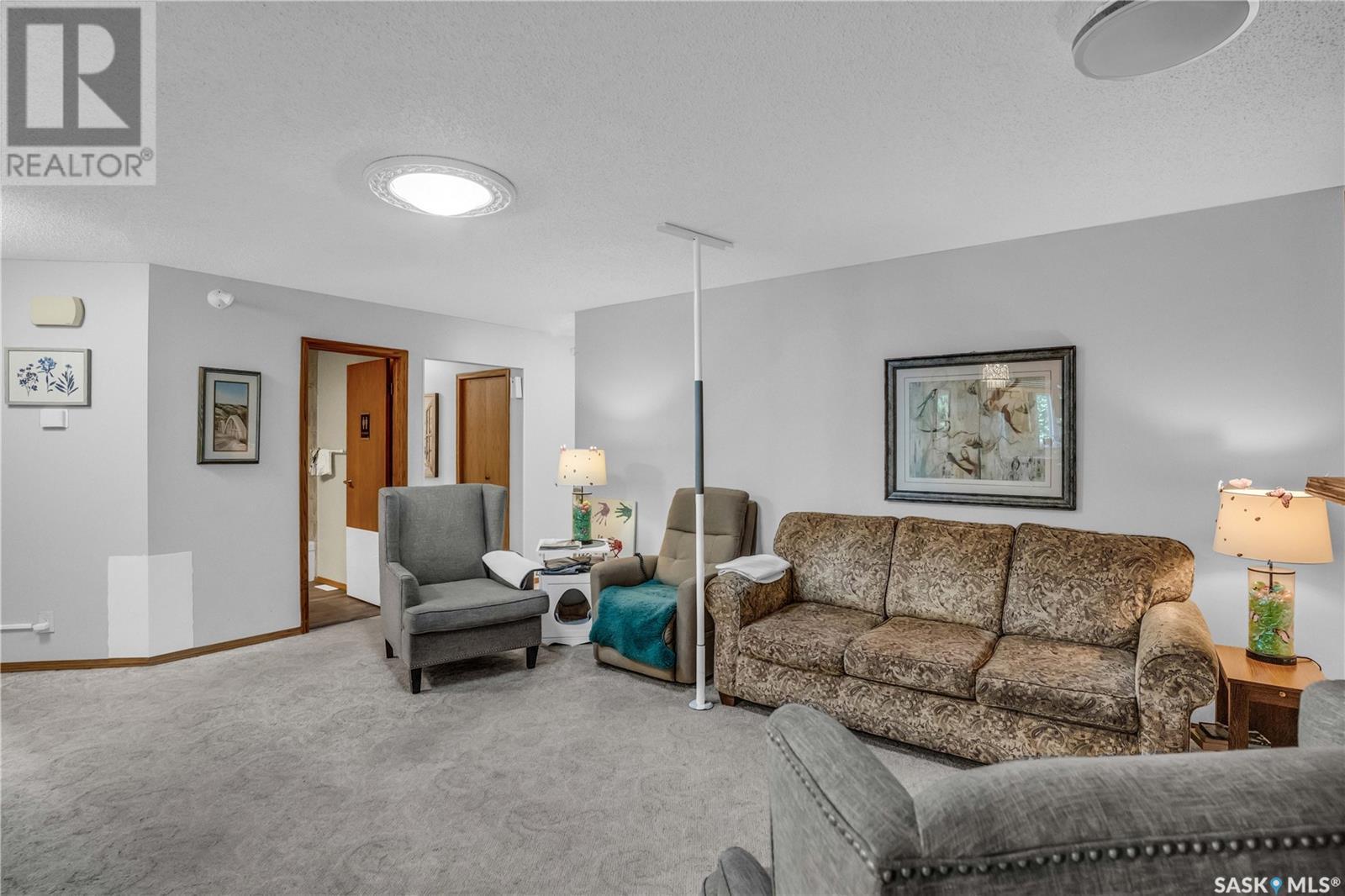 226 Hansen Drive, Regina, SK