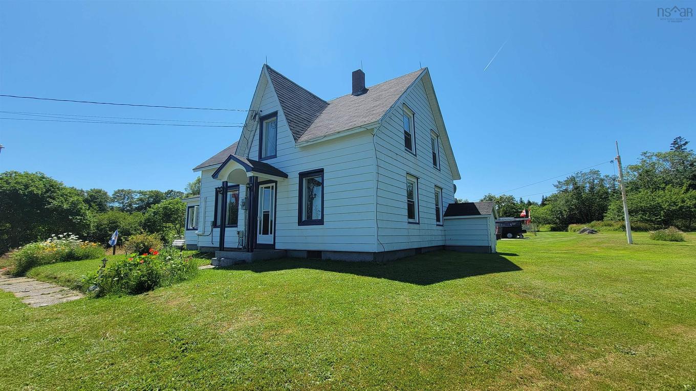 486 335 Highway, West Pubnico, NS