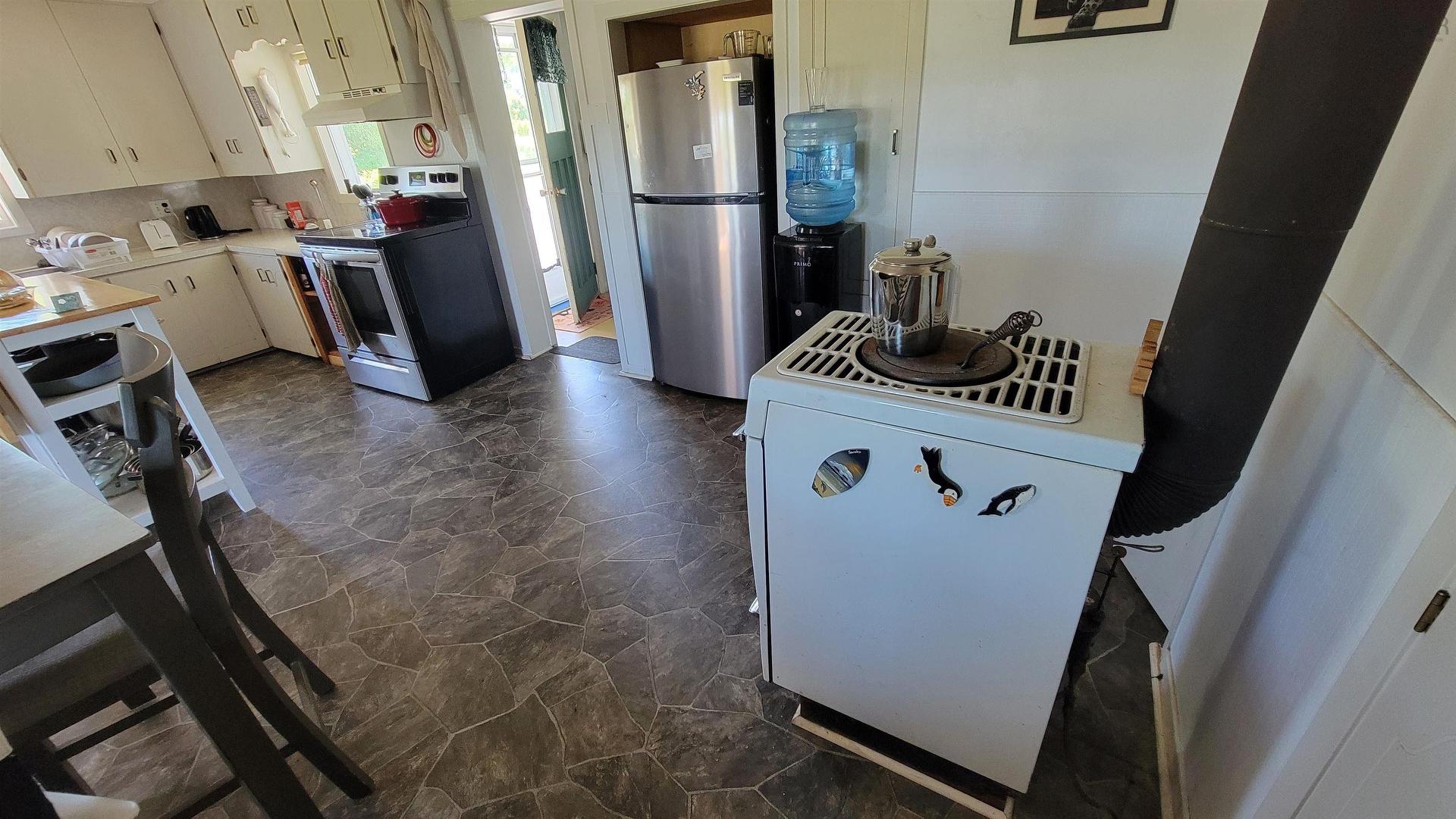 486 335 Highway, West Pubnico, NS