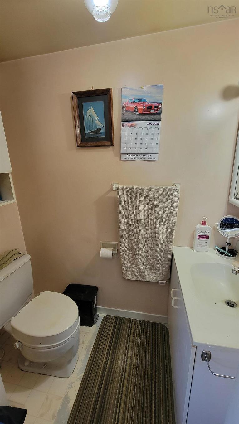 486 335 Highway, West Pubnico, NS