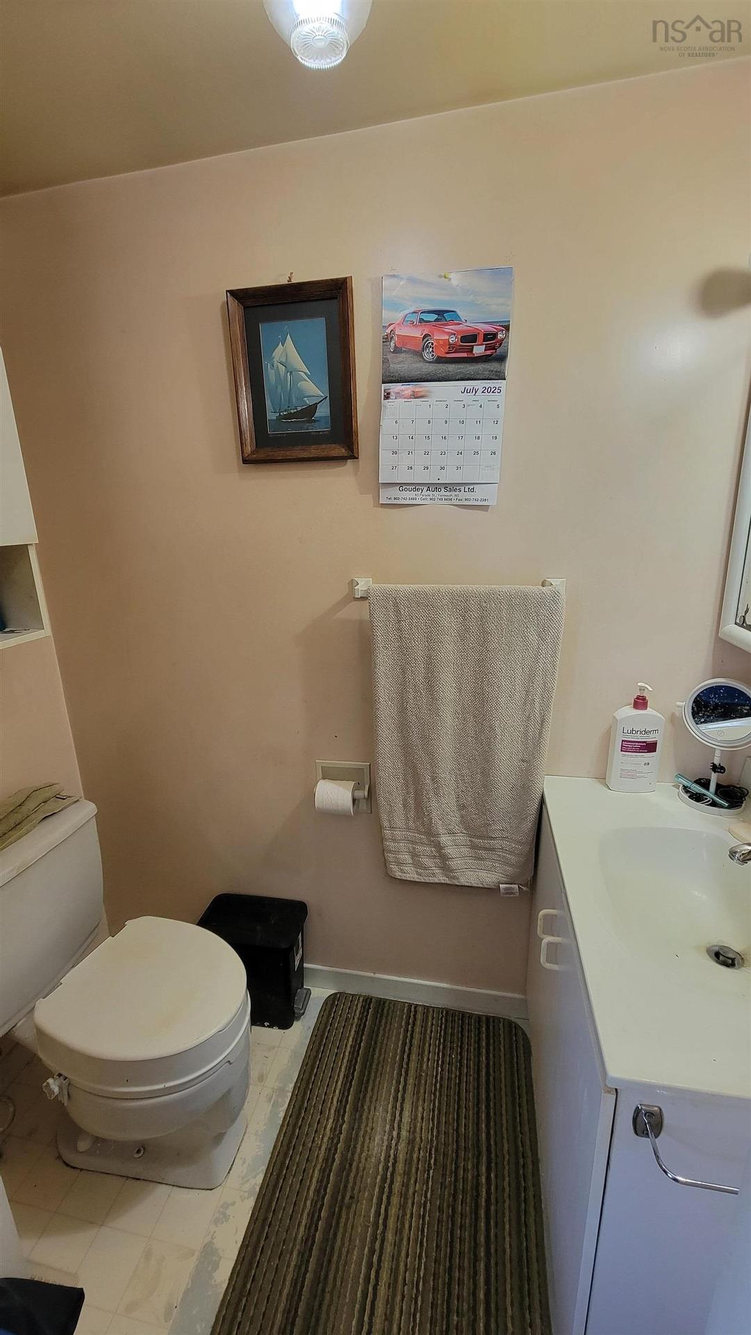 486 335 Highway, West Pubnico, NS