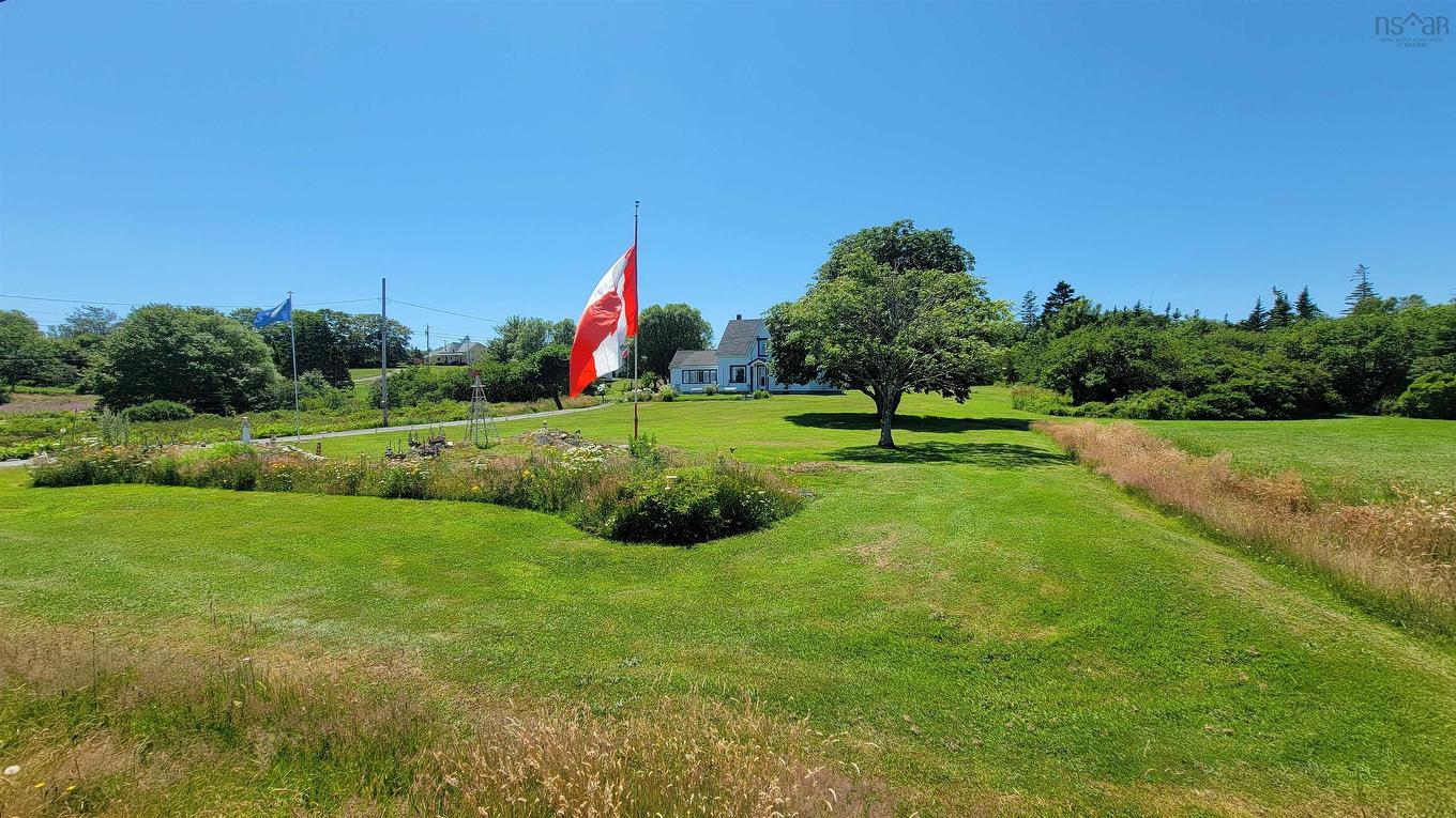 486 335 Highway, West Pubnico, NS