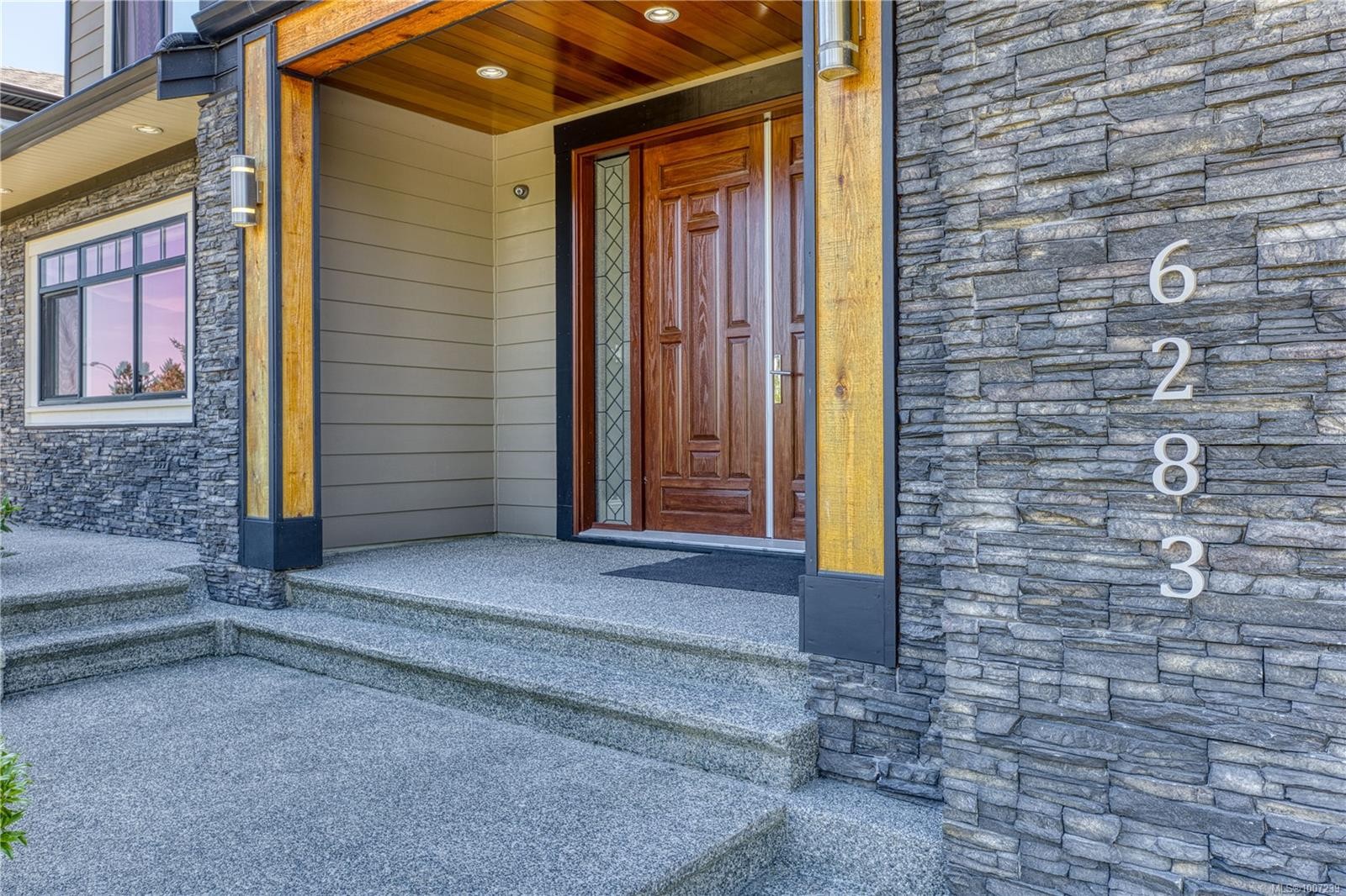 6283 Icarus Dr, Nanaimo, BC