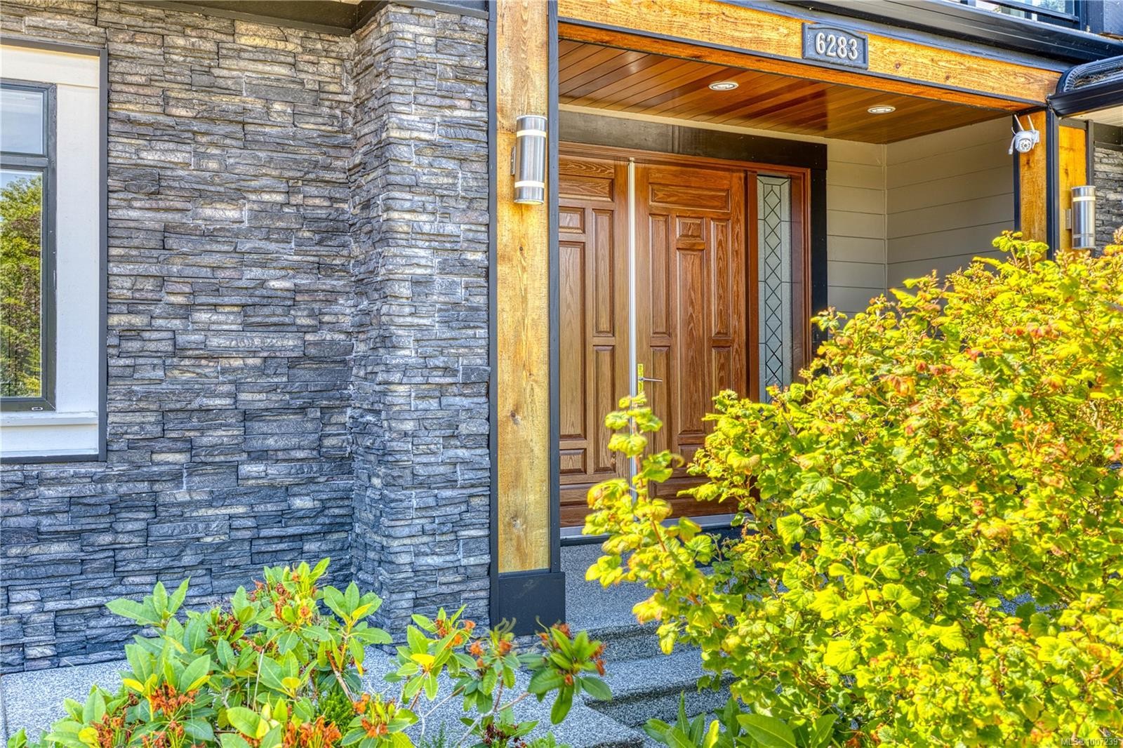 6283 Icarus Dr, Nanaimo, BC