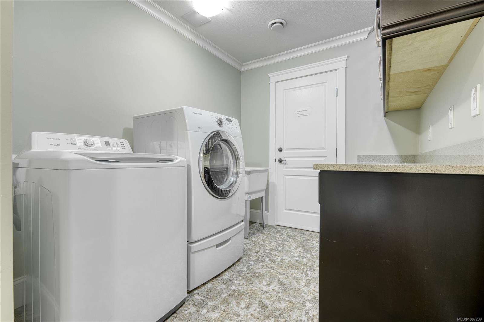 6283 Icarus Dr, Nanaimo, BC