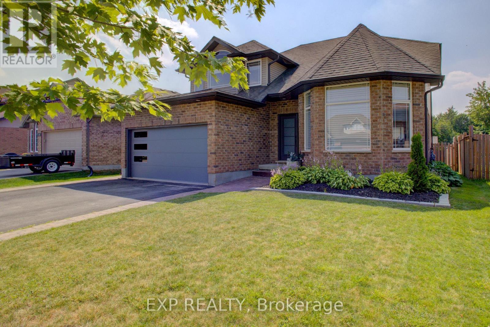 128 Schmidt Drive, Wellington North, ON - Outdoor