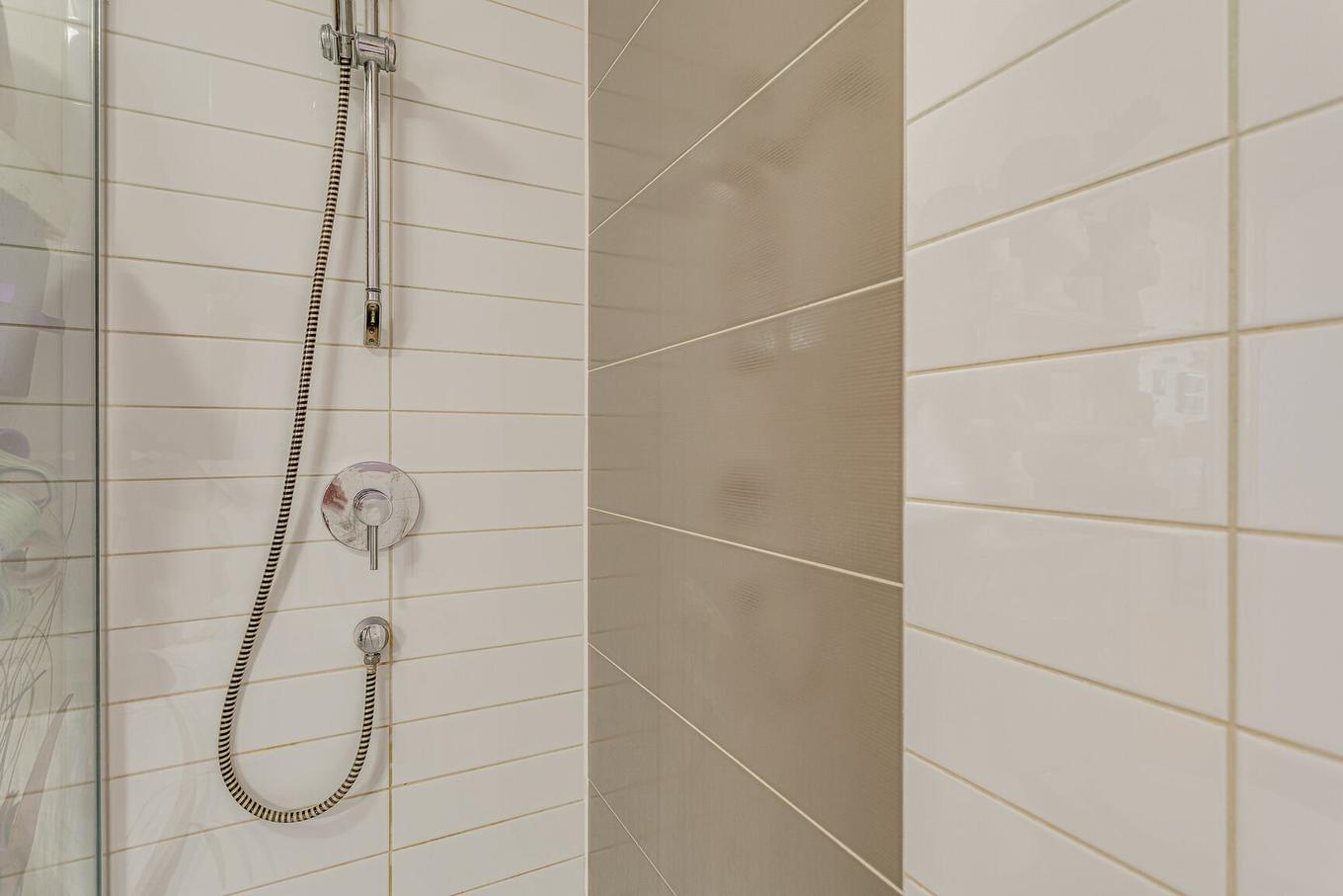 Bathroom - 1409-10150 Place De L'Acadie, Montréal (Ahuntsic-Cartierville), QC - Indoor Photo Showing Bathroom