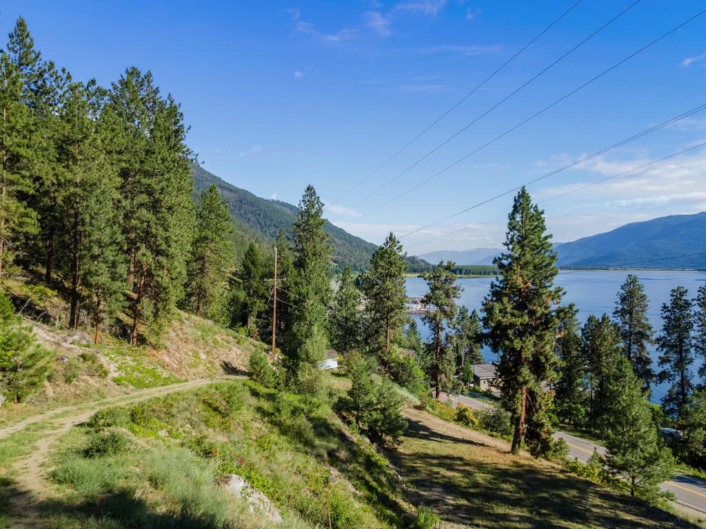 9442 3A Highway, Kuskanook, BC