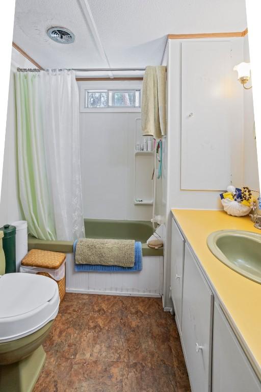 9442 3A Highway, Kuskanook, BC