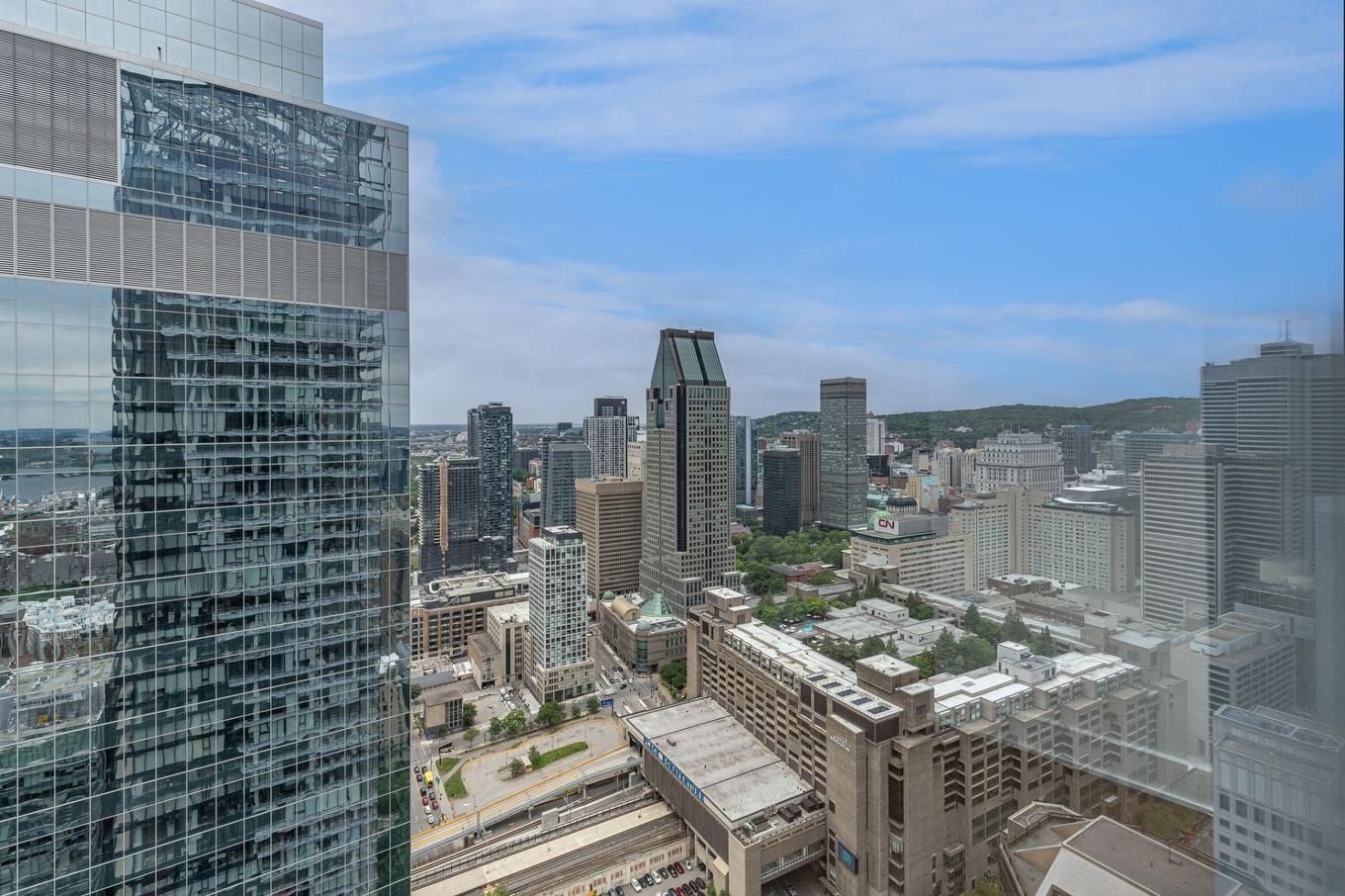 View - 4908-720 Rue St-Jacques, Montréal (Ville-Marie), QC - Outdoor With View