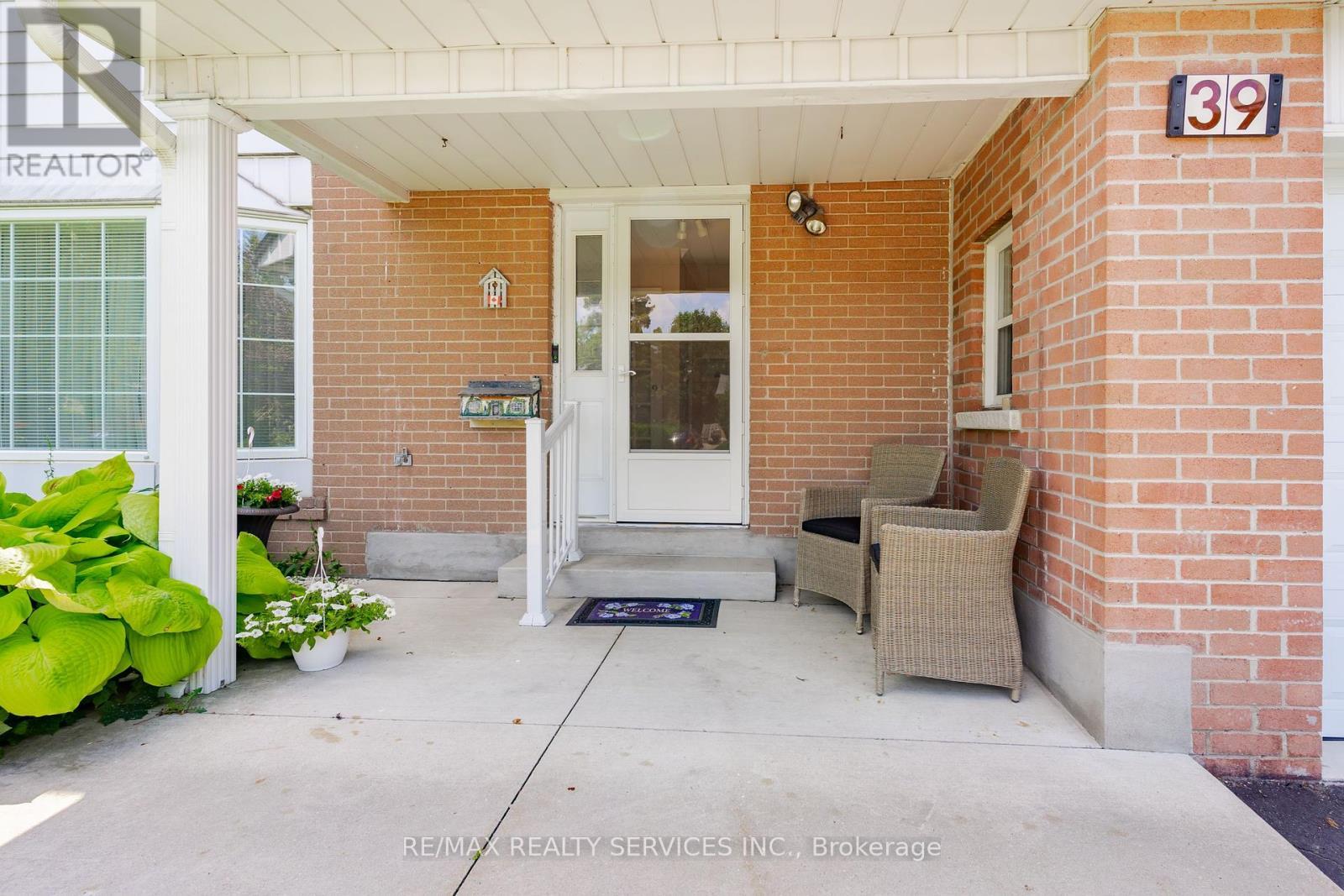 39 Dunblaine Crescent, Brampton, ON - Outdoor With Exterior