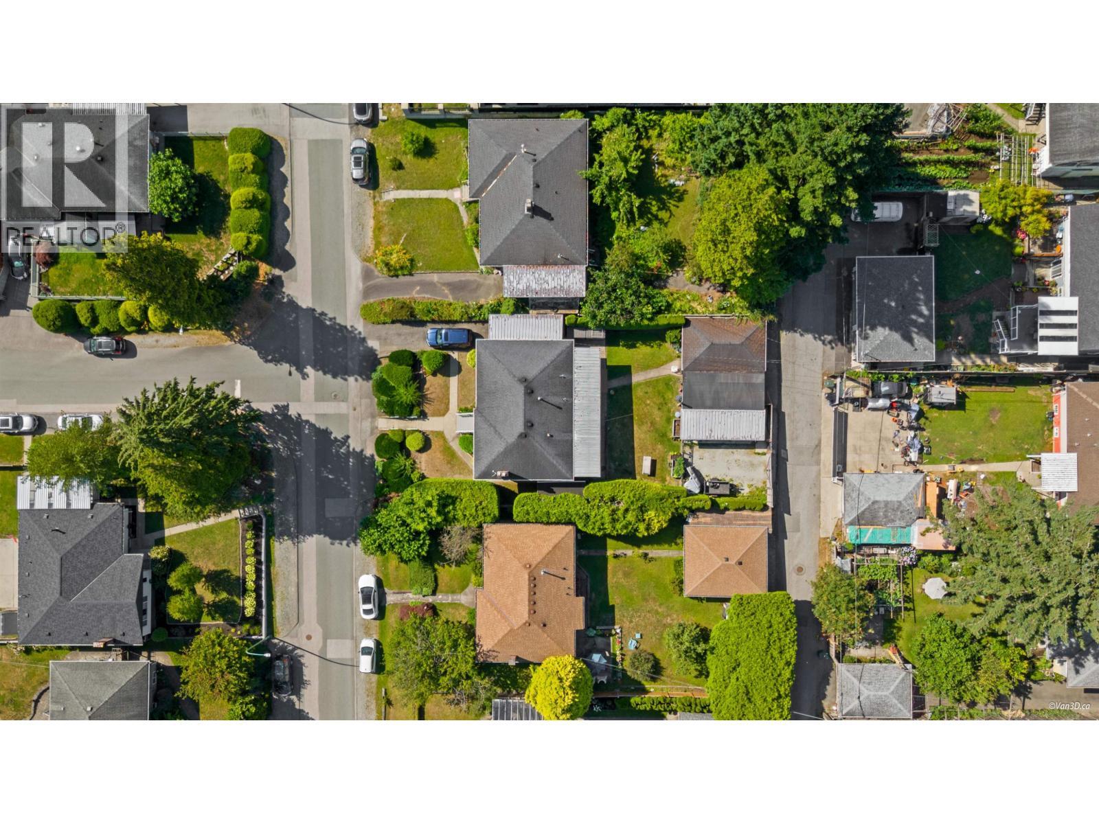 5017 Pioneer Avenue, Burnaby, BC