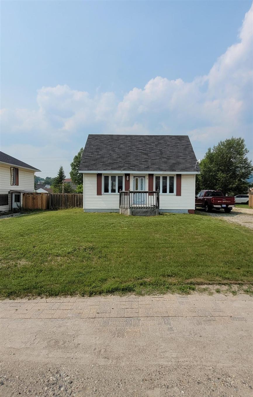 59 Manitou Road W, Manitouwadge, ON - Outdoor