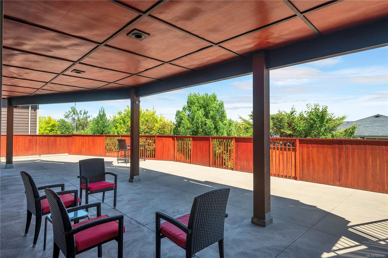 2661 Sunderland Rd, Campbell River, BC