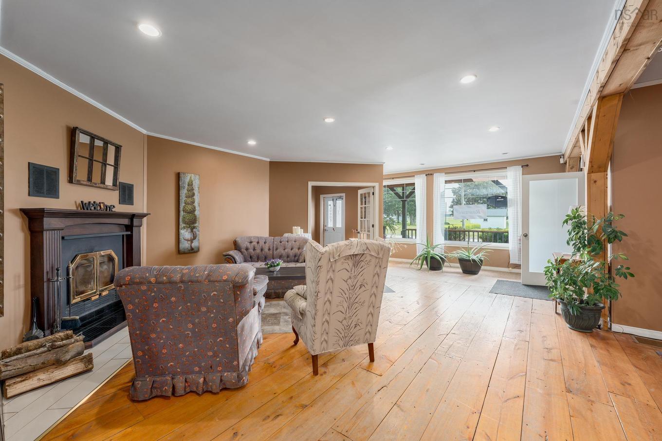 9613 Highway 1, Saulnierville, NS