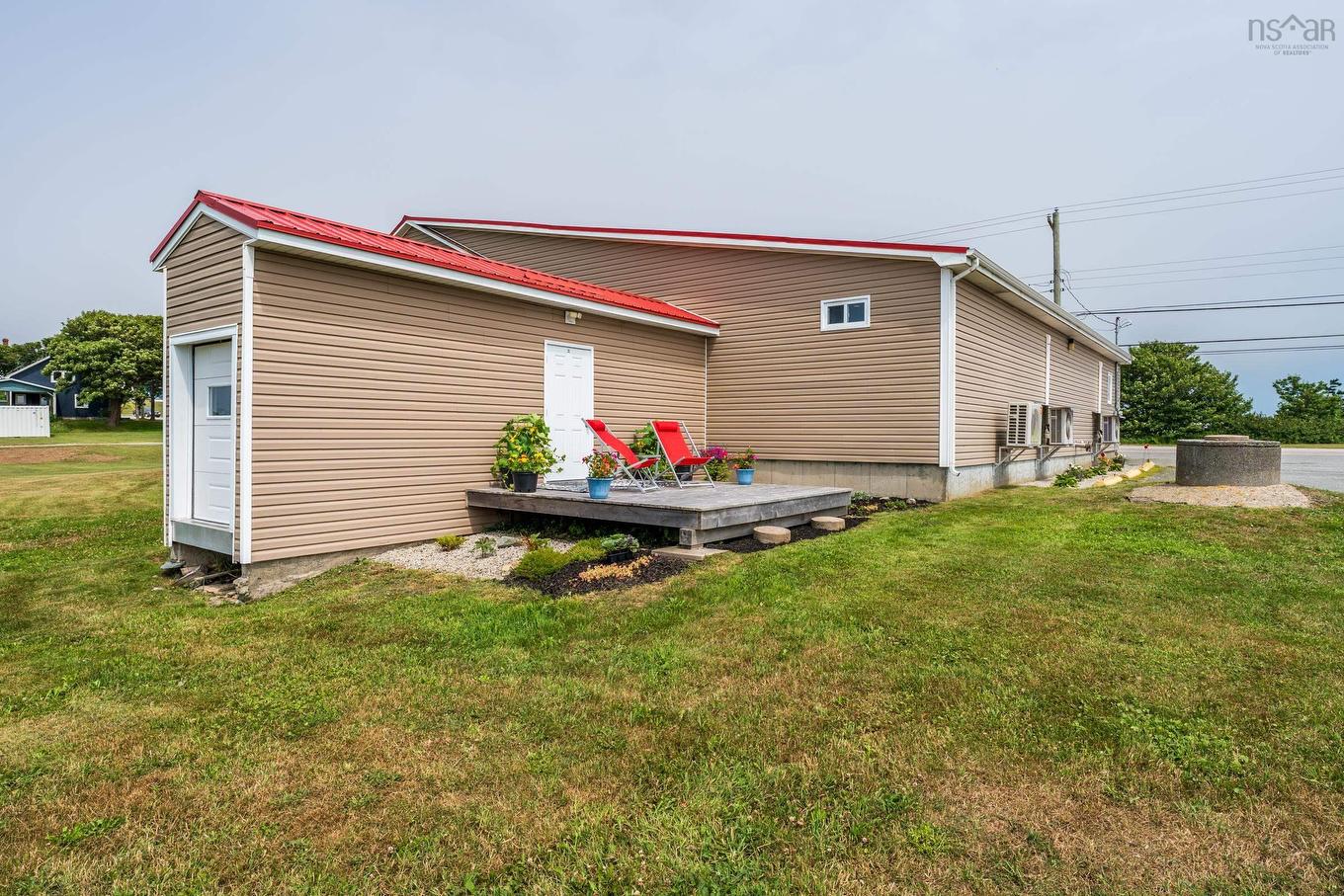9613 Highway 1, Saulnierville, NS