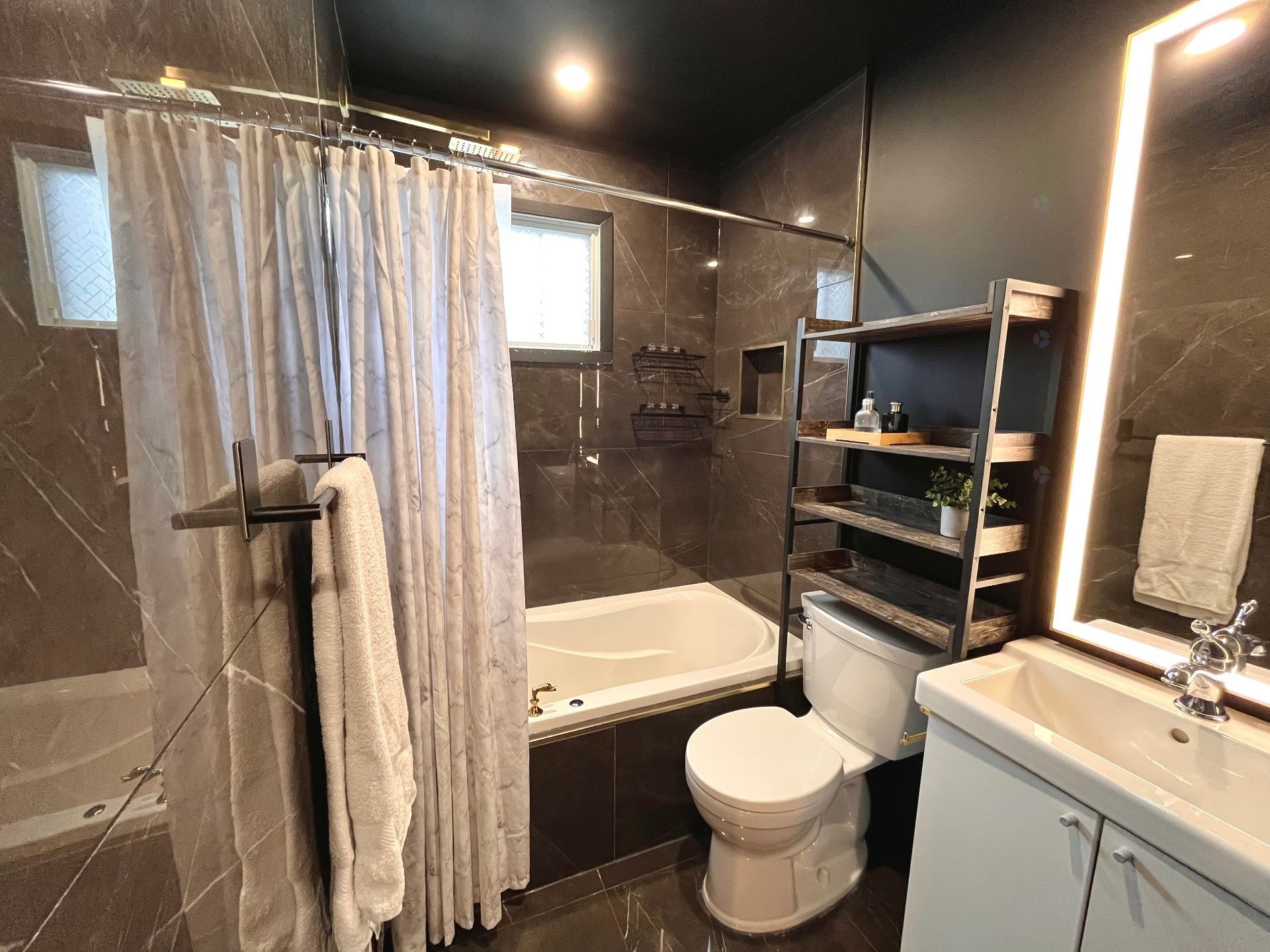 Bathroom - 6-75 51E Avenue, Bois-Des-Filion, QC - Indoor Photo Showing Bathroom