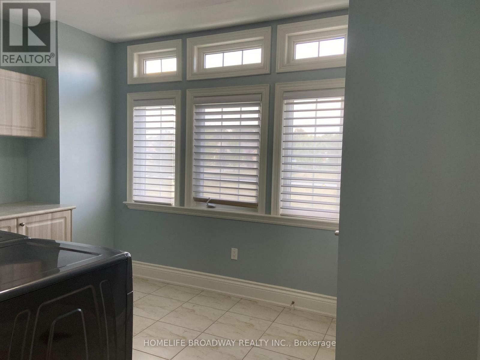 Laundry Room - 8 Wolford Court, Georgina, ON - Indoor
