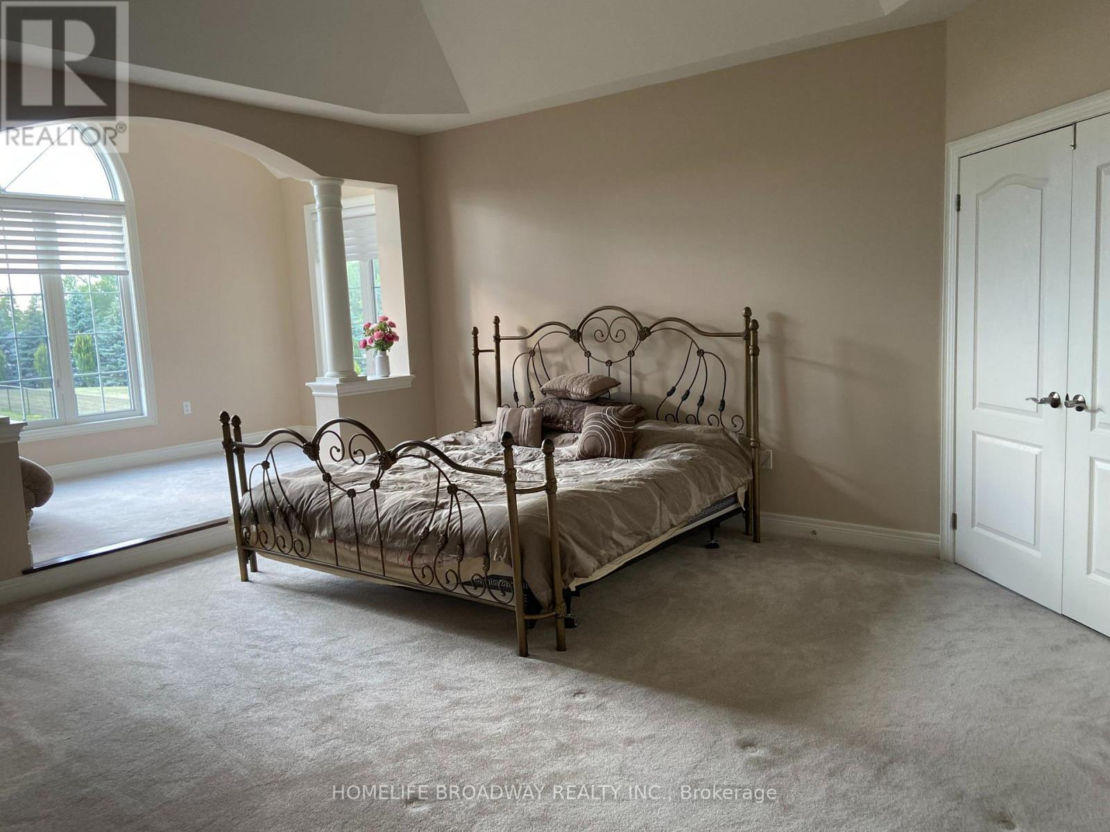 Primary Room - 8 Wolford Court, Georgina, ON - Indoor Photo Showing Bedroom