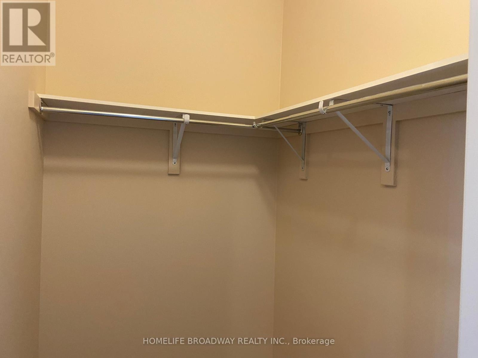 Second Bedroom Walk In Closet - 8 Wolford Court, Georgina, ON - Indoor With Storage