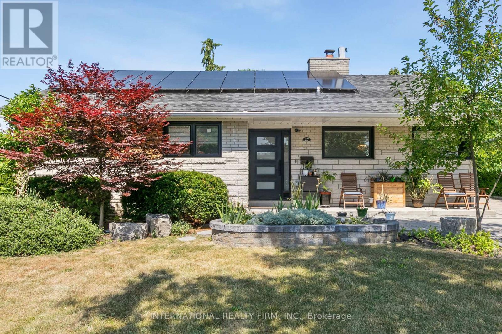 27 Treadgold Crescent, Toronto, ON - Outdoor