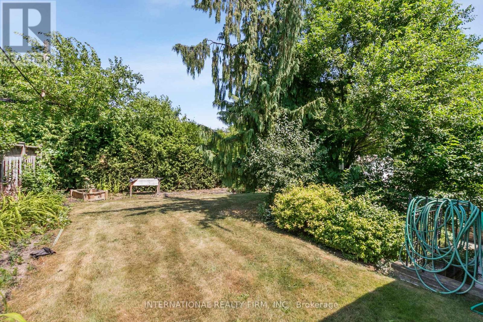 27 Treadgold Crescent, Toronto, ON - Outdoor