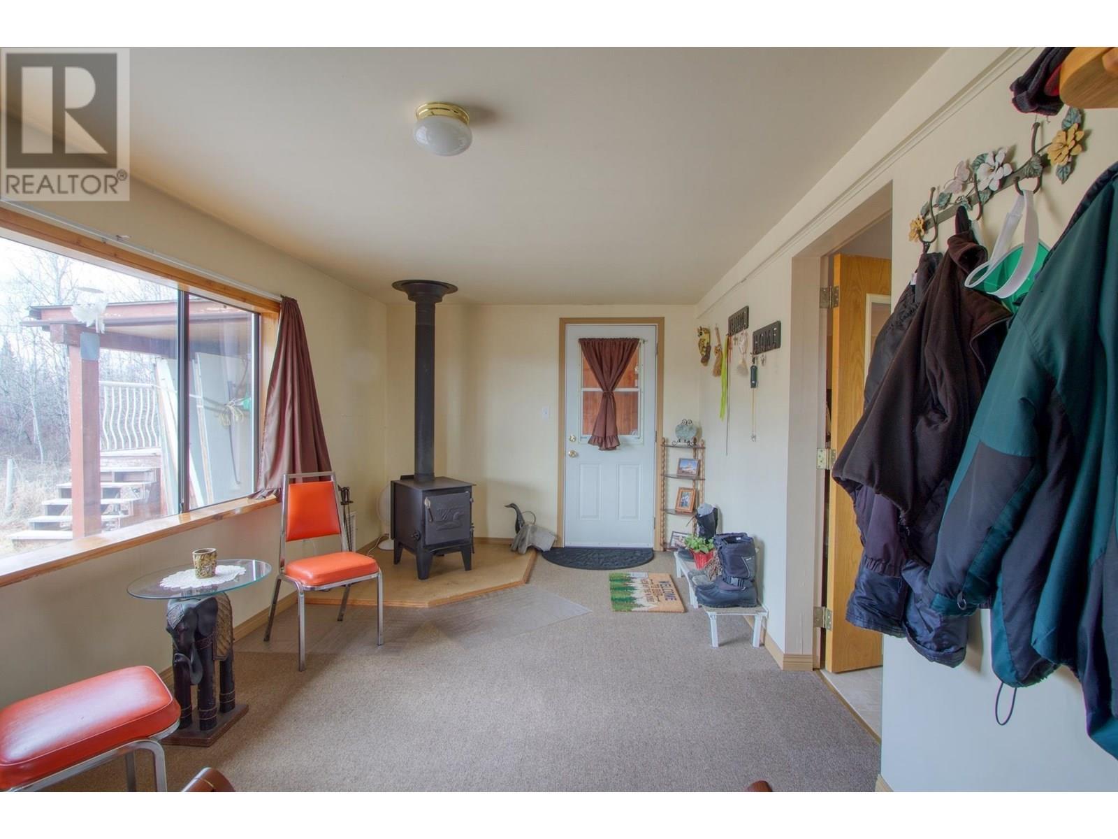 3988 S Cariboo 97 Highway, Lac La Hache, BC - Indoor