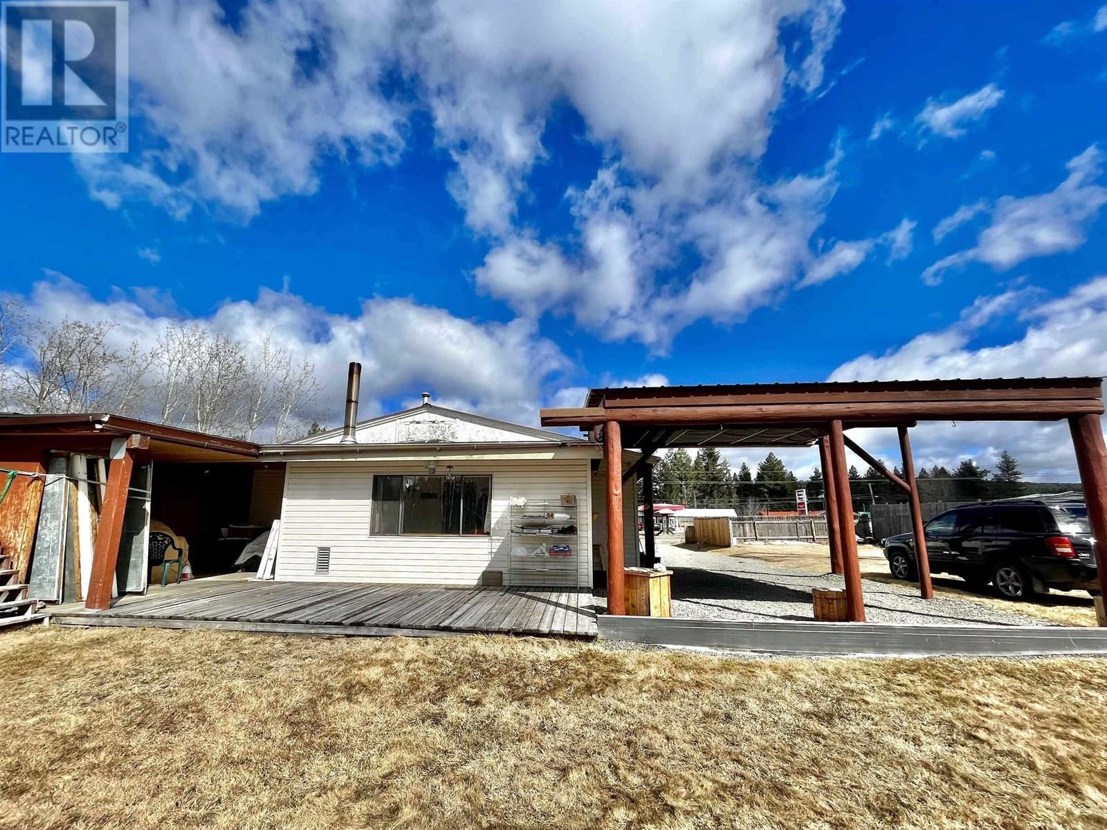 3988 S Cariboo 97 Highway, Lac La Hache, BC - Outdoor