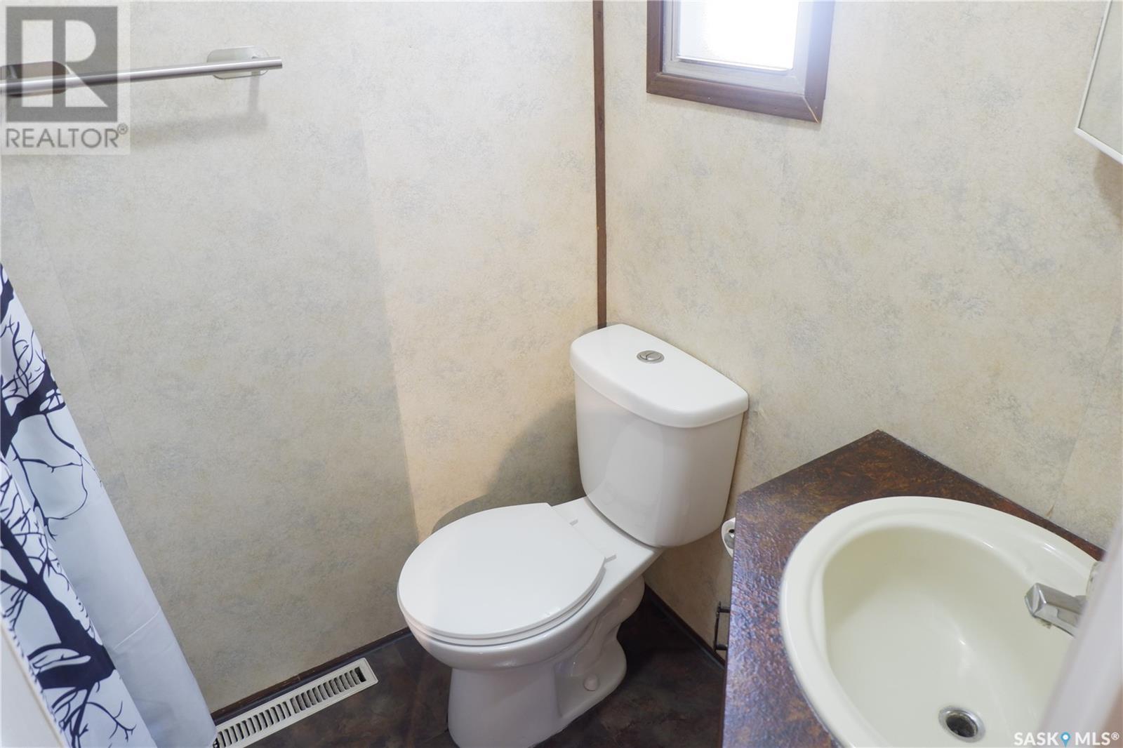 67 Sunrise Estates, Assiniboia, SK