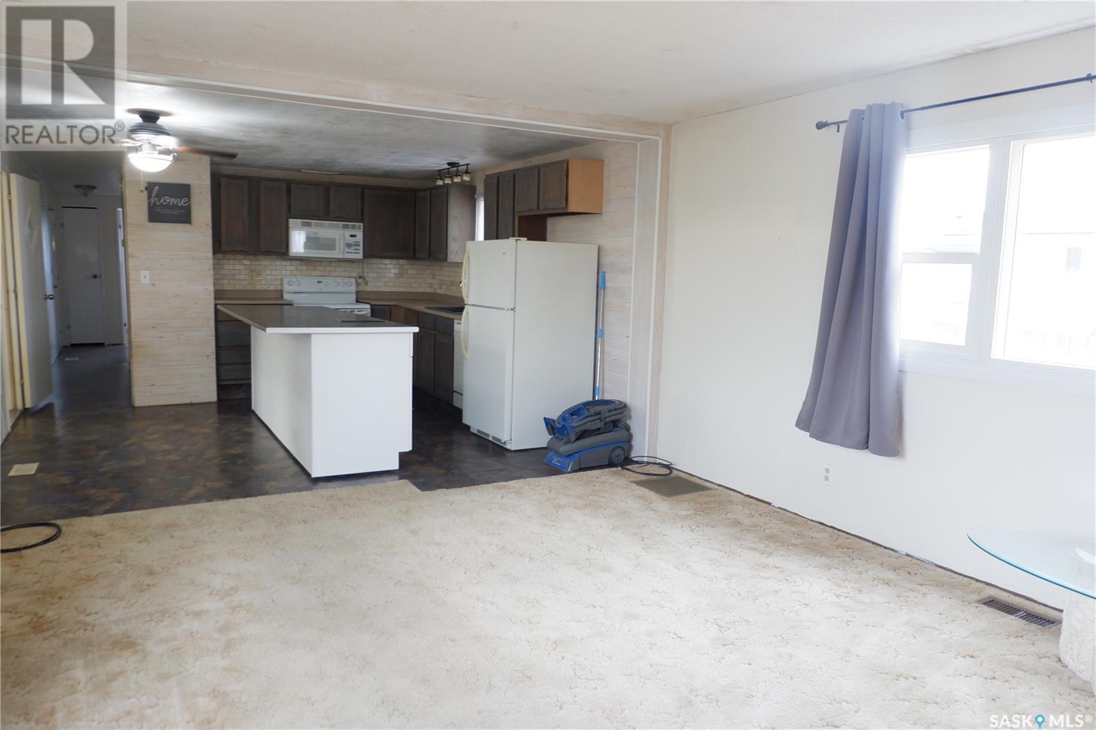 67 Sunrise Estates, Assiniboia, SK