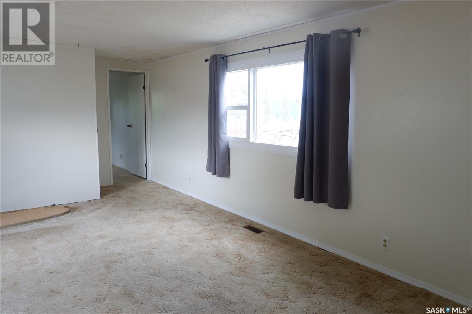 67 Sunrise Estates, Assiniboia, SK