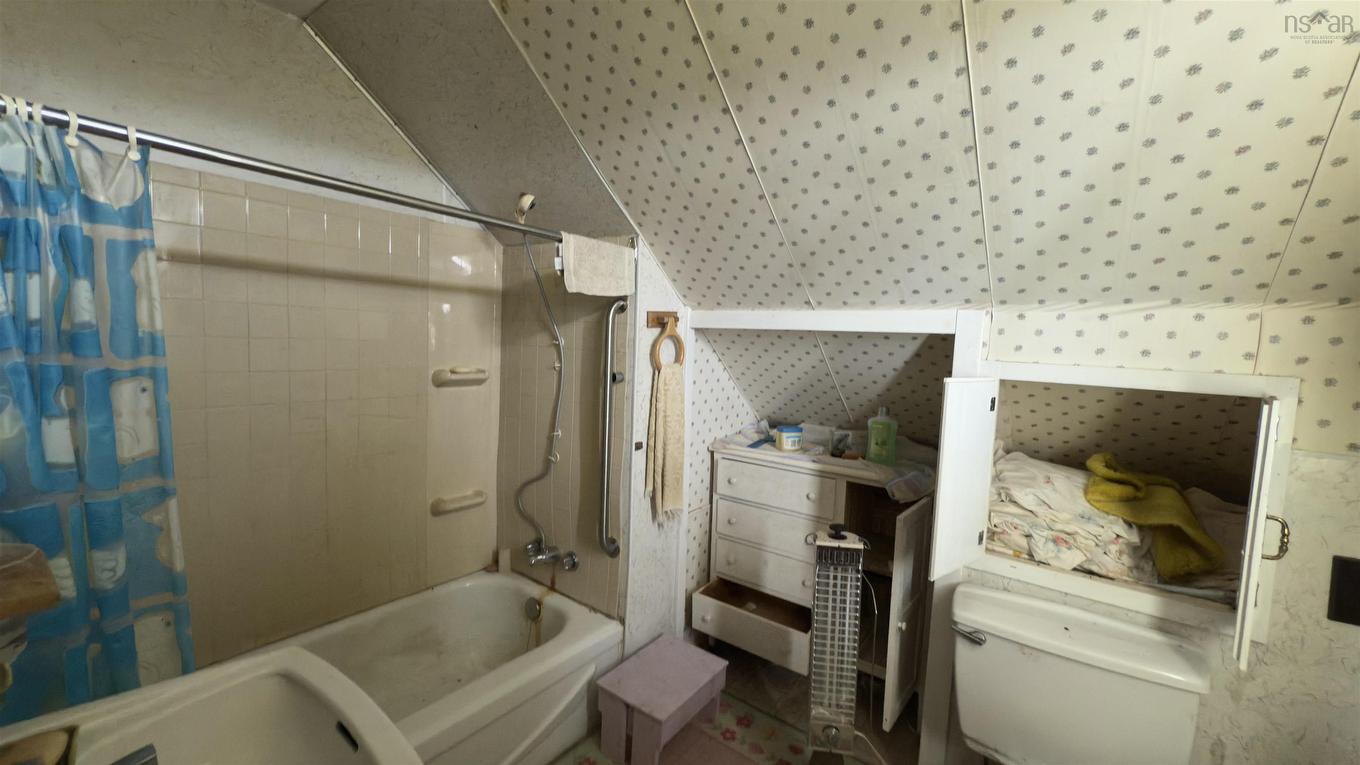 2259 Highway 334, Upper Wedgeport, NS