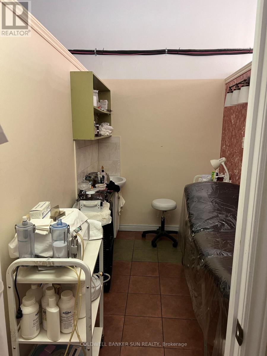 7066 Airport Road, Mississauga, ON