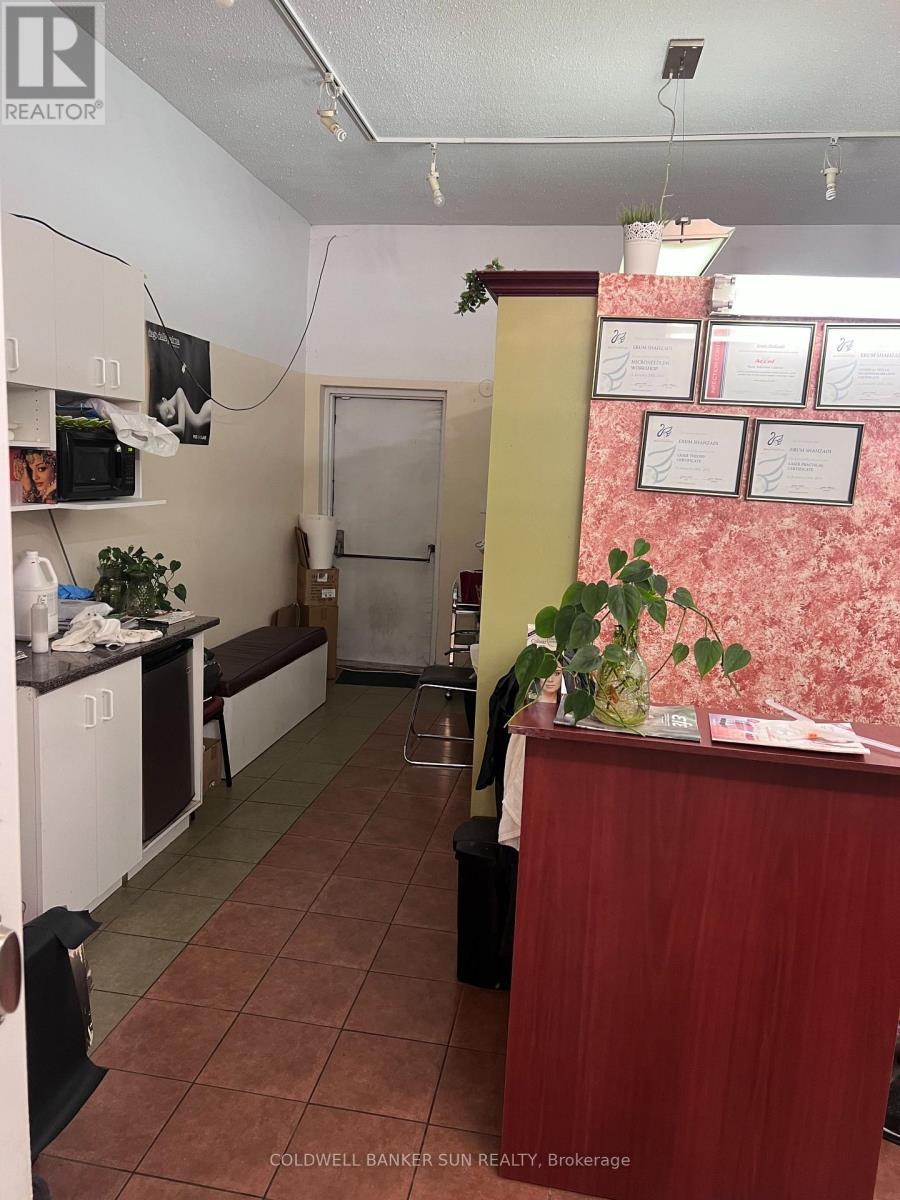 7066 Airport Road, Mississauga, ON