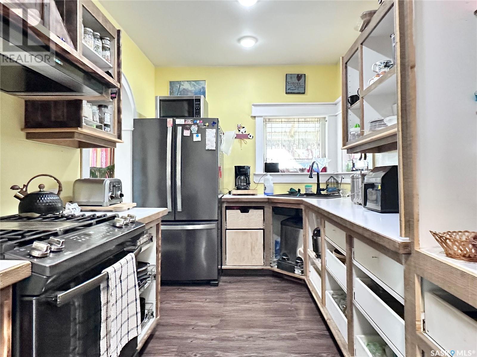 Hussey Acreage, Marriott Rm No. 317, SK - Indoor Photo Showing Kitchen