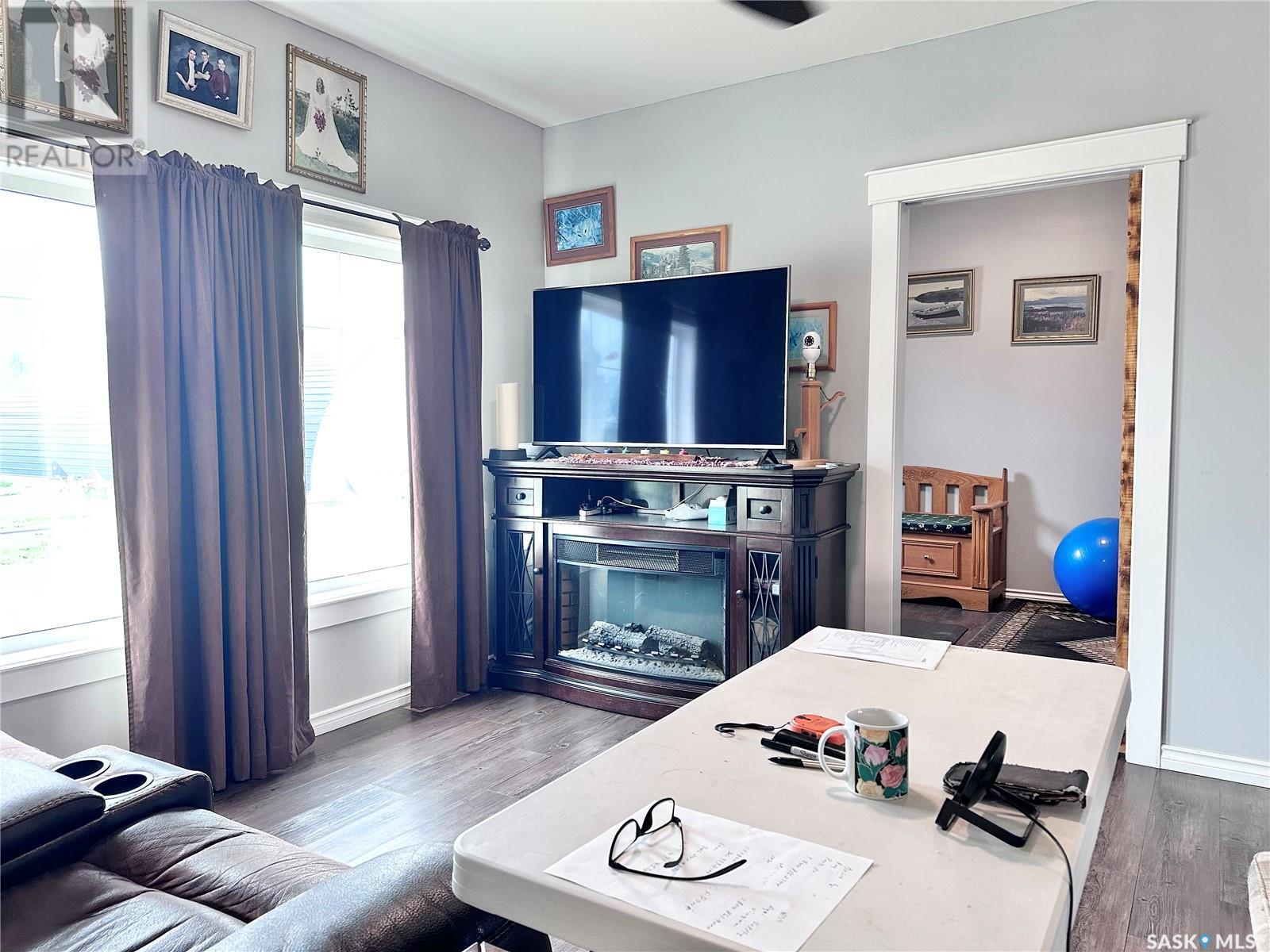 Hussey Acreage, Marriott Rm No. 317, SK - Indoor Photo Showing Bedroom