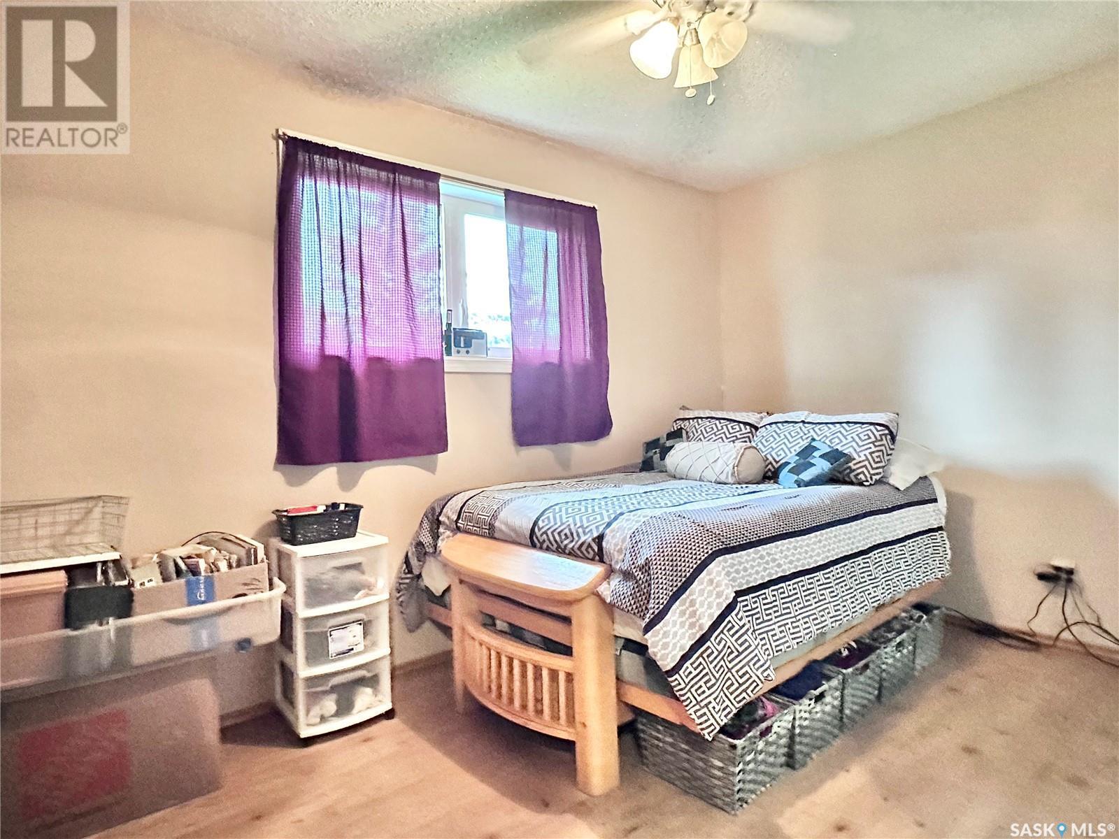 Hussey Acreage, Marriott Rm No. 317, SK - Indoor Photo Showing Bedroom