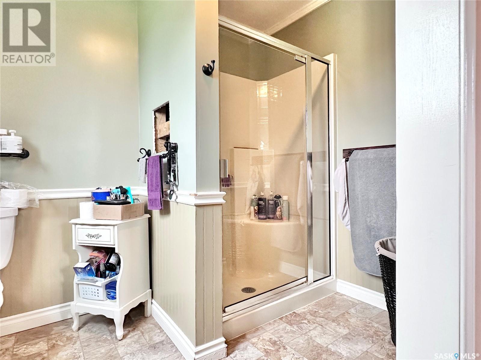 Hussey Acreage, Marriott Rm No. 317, SK - Indoor Photo Showing Bathroom