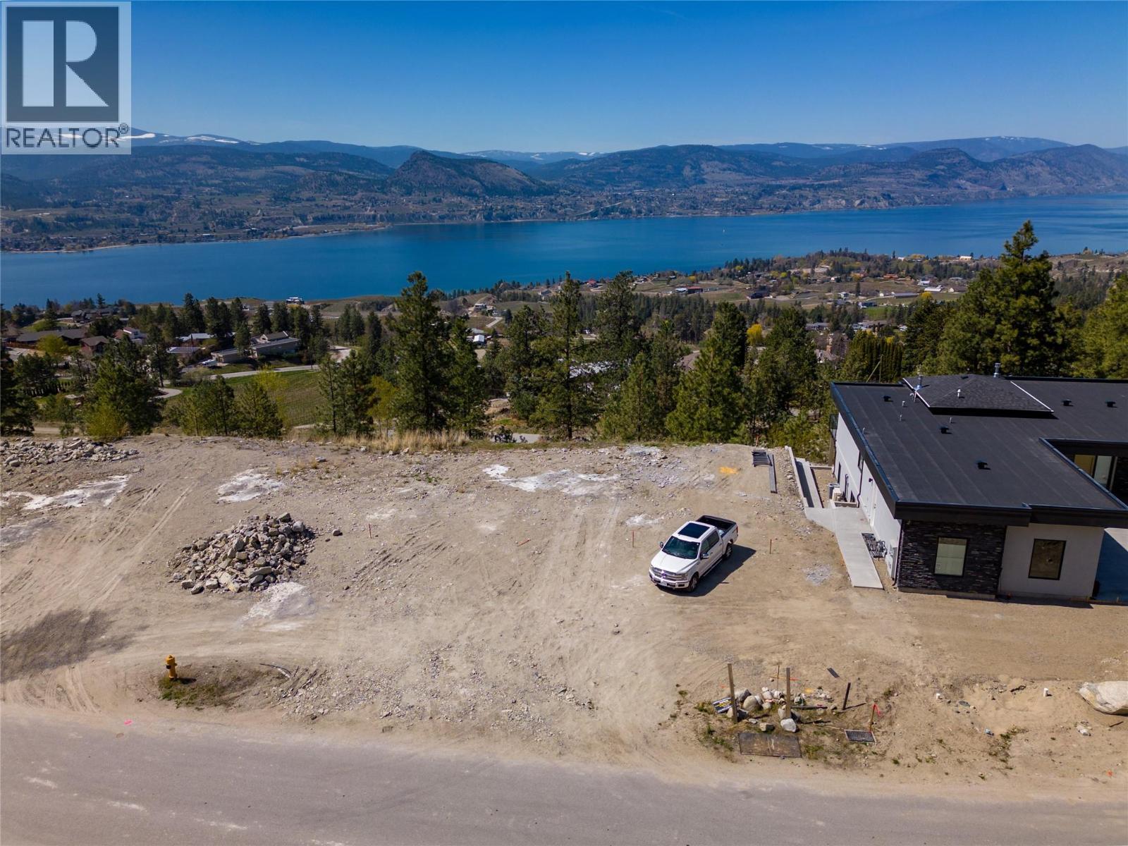 2955 Outlook Way, Naramata, BC