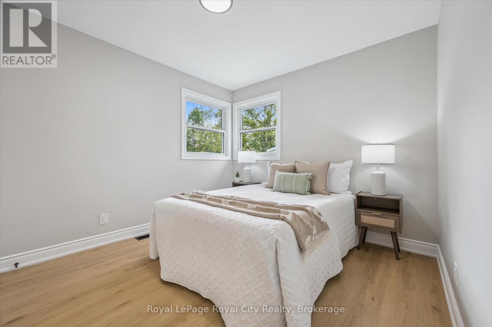 56 Dover Street, Waterloo, ON - Indoor Photo Showing Bedroom