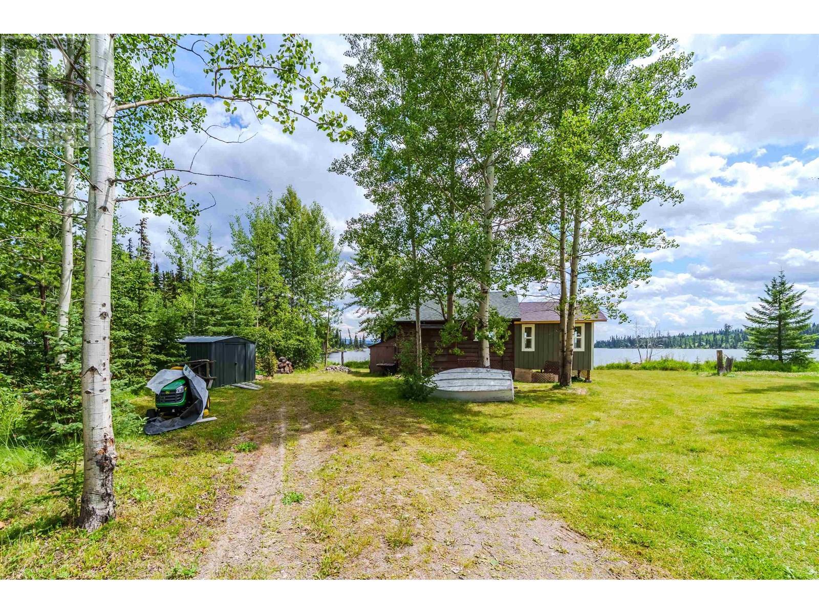 4778 Binnie Road, Lac La Hache, BC - Outdoor