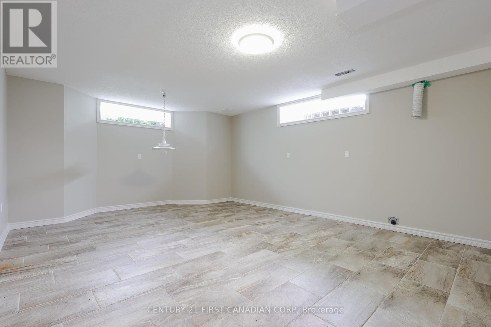 3480 Cuddy Drive, Adelaide Metcalfe, ON