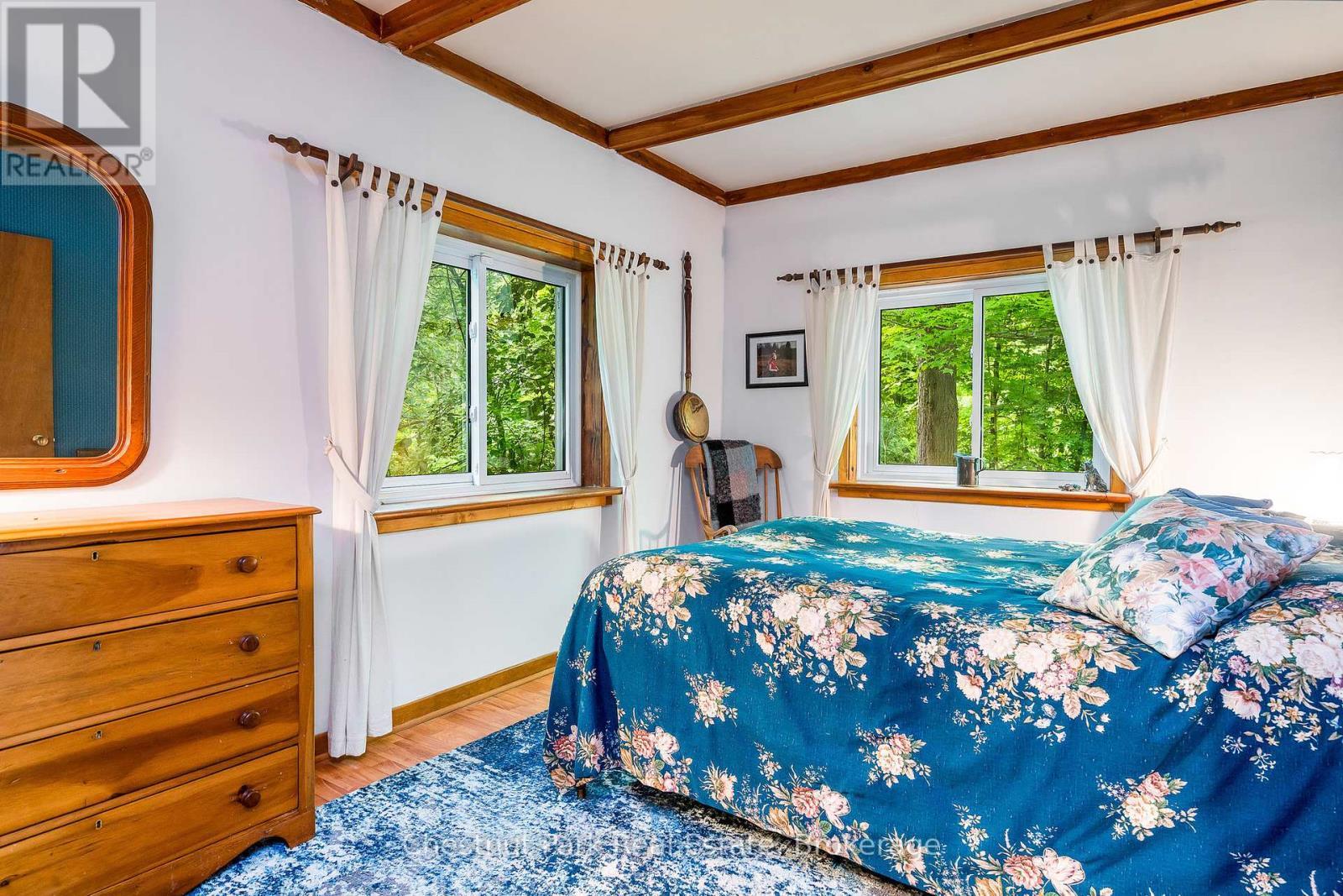 838151 4Th Line E, Mulmur, ON - Indoor Photo Showing Bedroom