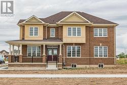 2 ALEXANDRA DRIVE Thorold, ON L5B 5N5