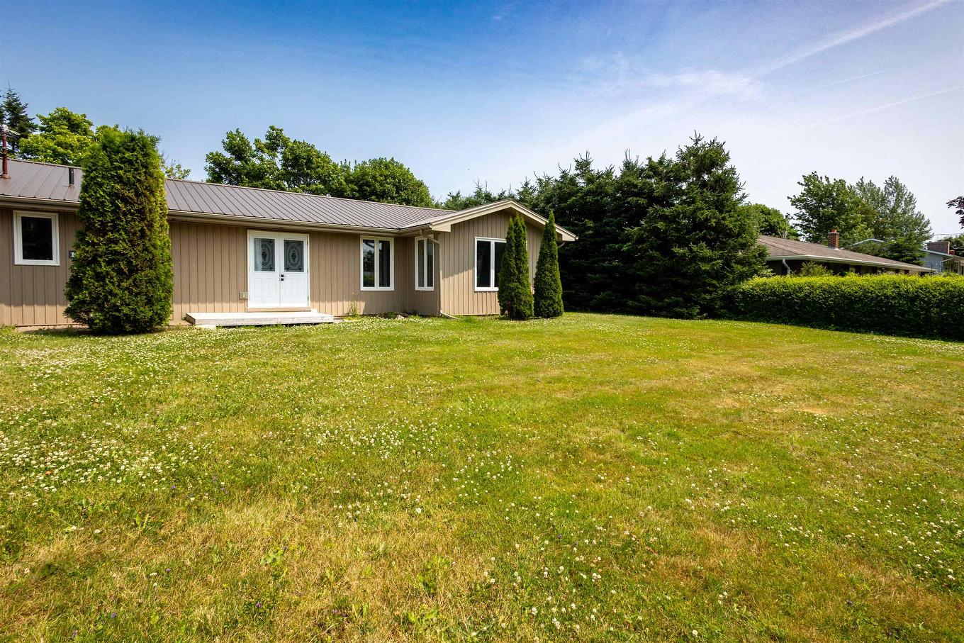 118 Maple Avenue, Charlottetown, PE