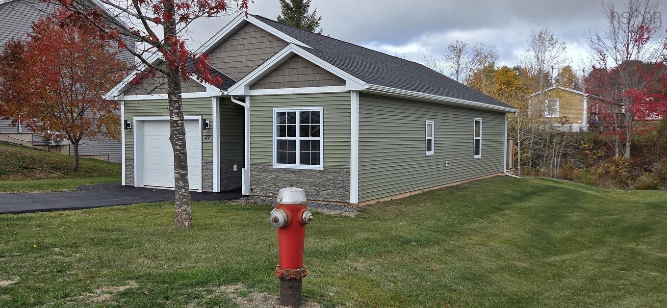 27 Perry Crescent, Stewiacke, NS
