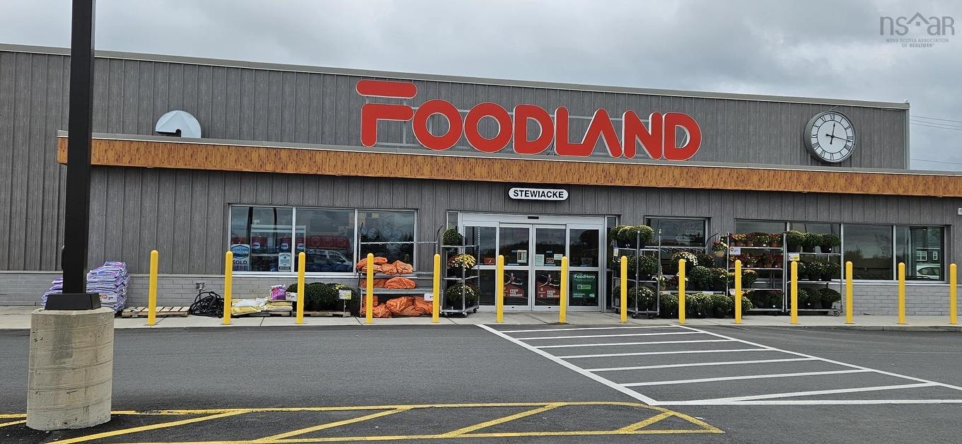 27 Perry Crescent, Stewiacke, NS