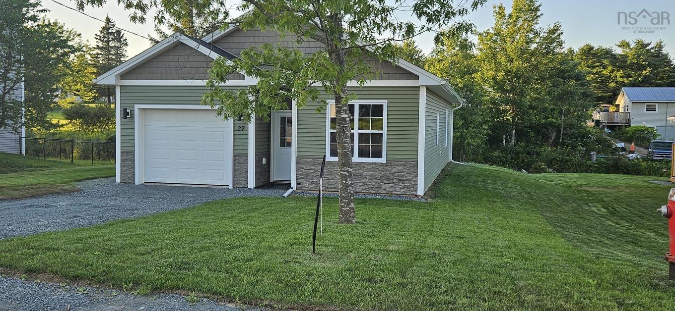 27 Perry Crescent, Stewiacke, NS