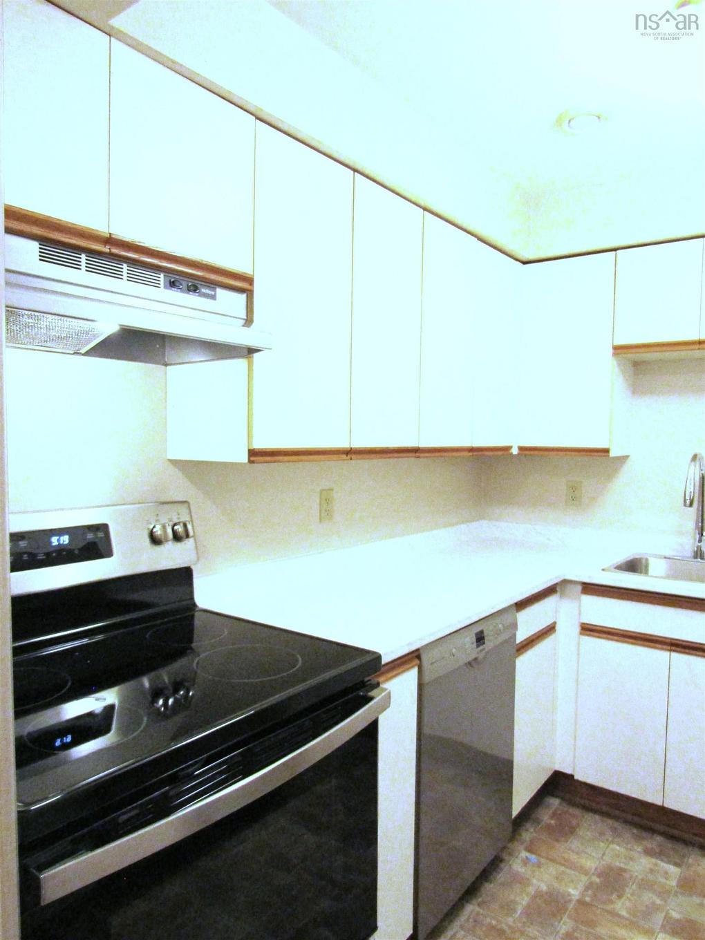 13 5 Rose Way, Dartmouth, NS